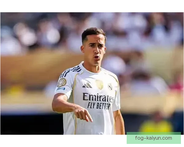 Osimhen 在禁区内表现稳健，终结能力值得关注