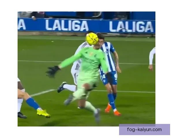 库尔图瓦扑救成功率持续提升，展现出良好状态与竞争力增强