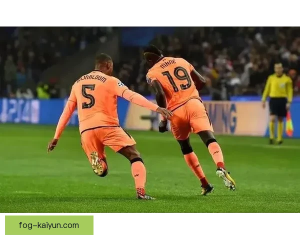 亨德森职业轨迹持续提升，近期状态稳健引人关注