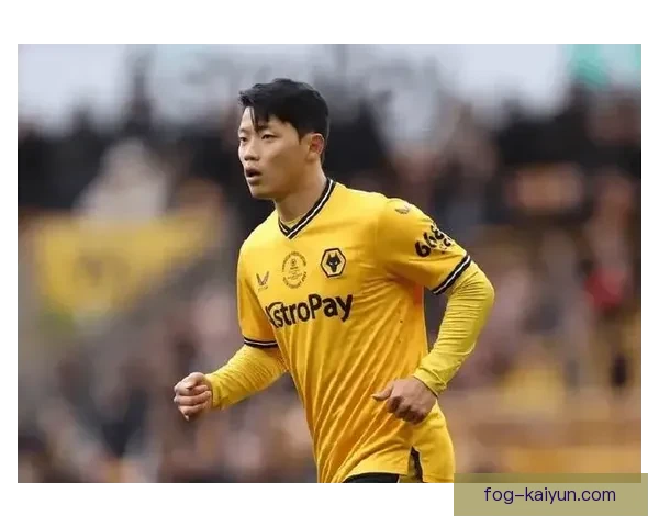 英超黄喜灿在狼队表现稳定，持续提升球队竞争力